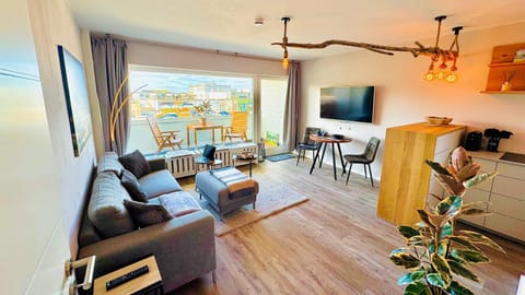Living room, Photo of the whole room