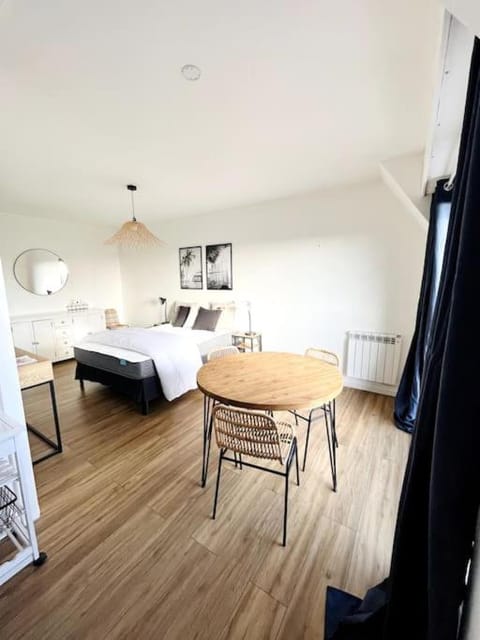 studio à deux pas de la plage et des commerces Apartment in Cabourg