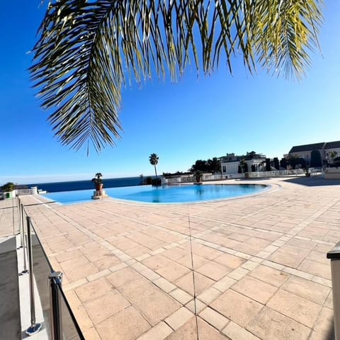 Bella Vista - Piscine, vue mer, parking, clim Apartment in Cannes