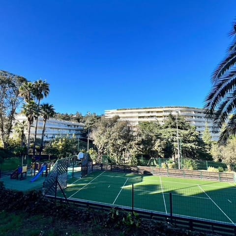 Bella Vista - Piscine, vue mer, parking, clim Apartment in Cannes