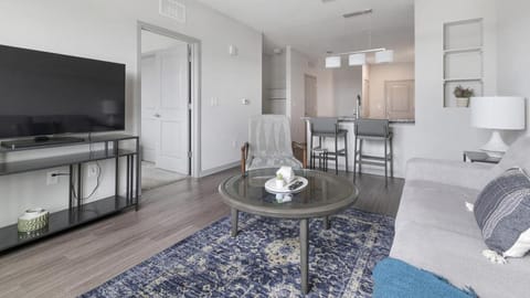 Landing Modern Apartment with Amazing Amenities (ID1239X542) Apartment in Jacksonville