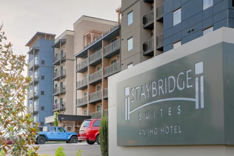 Property building, Property logo or sign, Street view