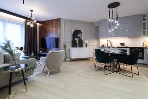 Kitchen or kitchenette, Living room, Seating area, Dining area, pet friendly