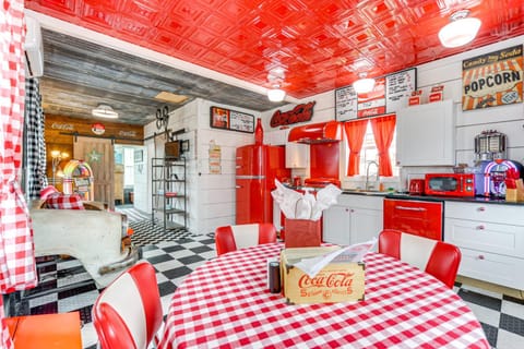 Fifties Diner-Style Llano Home with Shared Fire Pit House in Llano