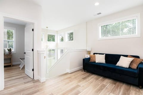 Victory Views Main House:Luxury Home for 20 Guests House in South Bend