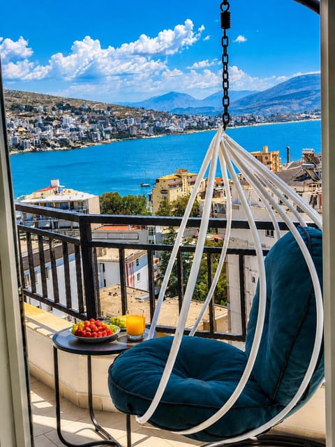 Natural landscape, View (from property/room), Balcony/Terrace, Food and drinks, Sea view