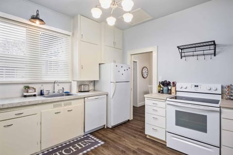 Al's House House in Newberg