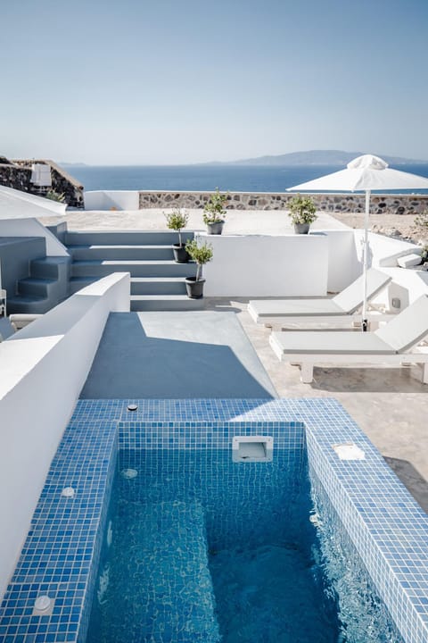 Patio, Day, Natural landscape, Sea view, sunbed