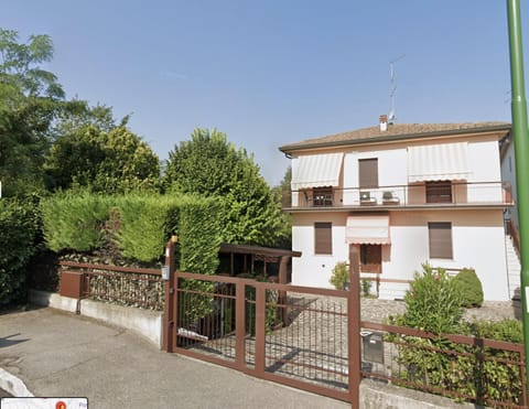 PeschieraView Apartment 1st floor x4 Apartment in Peschiera del Garda