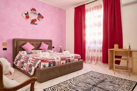 Living room, Bedroom