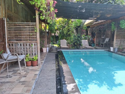 Patio, Swimming pool