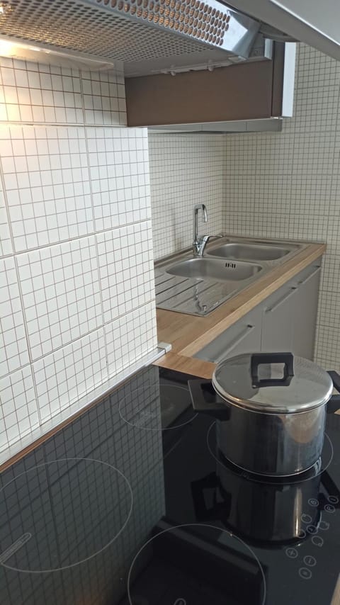 Host Riviera Apartment in Finale Ligure