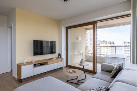View (from property/room), Balcony/Terrace, Living room, Photo of the whole room, Seating area