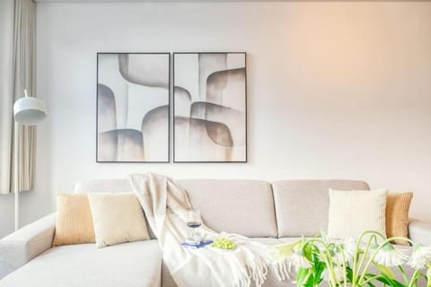 Cozy Retreat in Antwerp with balcony Apartment in Antwerp