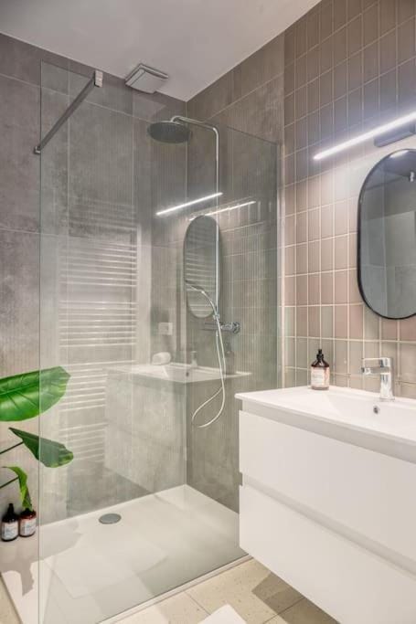 Magical renovated home in Antwerp Apartment in Antwerp