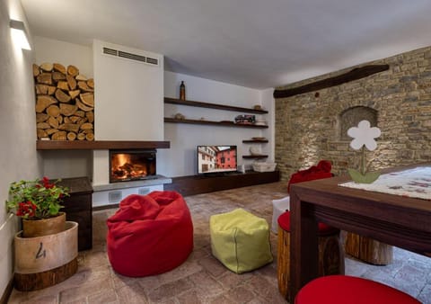 Children play ground, Internal: Not applicable to any particular room
