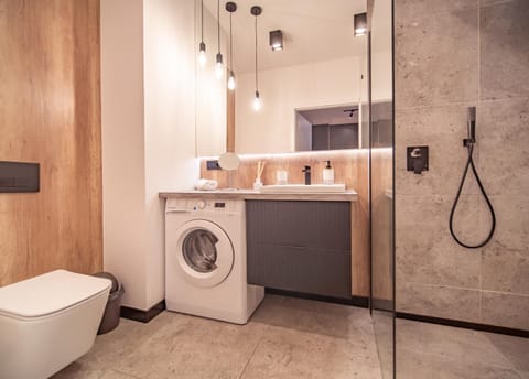 Shower, Toilet, Bathroom, washing machine, dryer