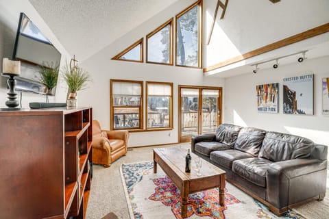 Woodland Park Chalet with Deck, Grill and Mtn Views! House in Woodland Park