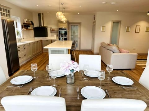 Island Elegance - Wild Atlantic Way House in County Kerry