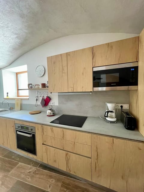 La MaiZon du Bois Rez-de-Chaussée Apartment in Peisey-Nancroix