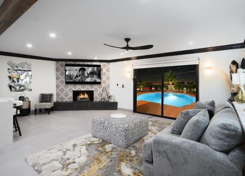 Modern Roose-Private Pool-In Old Town Scottsdale House in Tempe