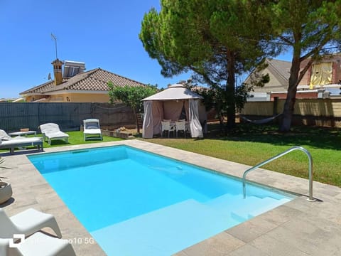 Garden view, Swimming pool