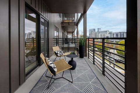 Hyve - Mahogany - Walk to Broadway House in The Gulch