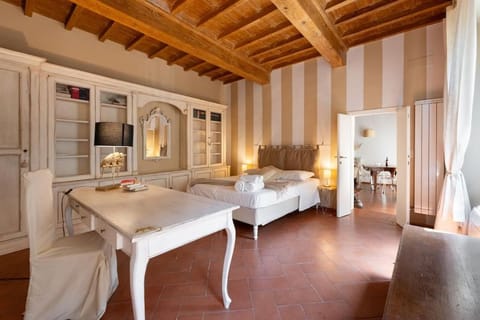 Living room, Photo of the whole room, Bedroom, wardrobe