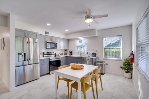 Approx 40 steps to beach entrance of Anna Maria beach Villa in Anna Maria Island