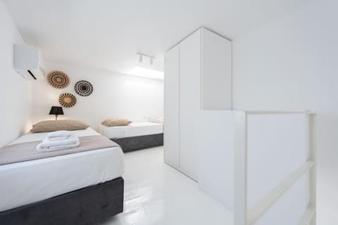 Blue Paros House Paroikia Center close to port House in Paros