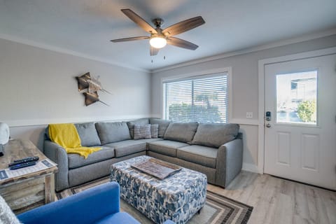Seagrass Flats 2 offers prime location that House in Bradenton Beach