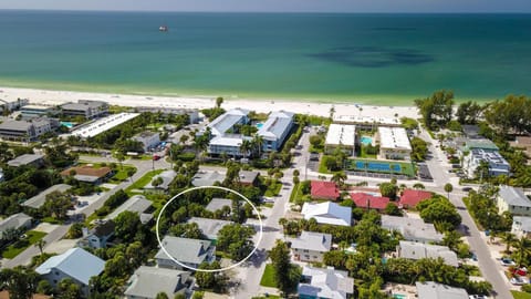 Come enjoy the Sand, Sun and a Little Rum House in Holmes Beach