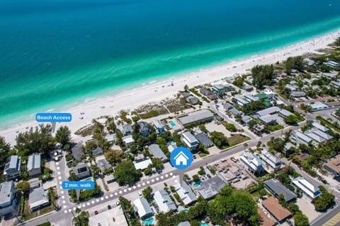 Steps to the Beach, Modern Beach Bungalow House in Ilexhurst