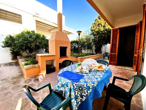 BBQ facilities, Inner courtyard view