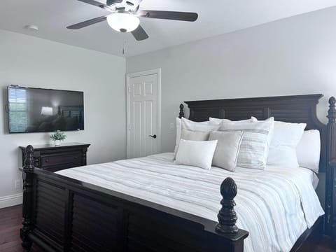 Destination #09 House in Buena Park