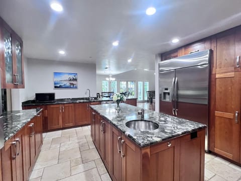 Destination #09 House in Buena Park