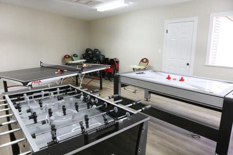 Destination #32 House in Anaheim