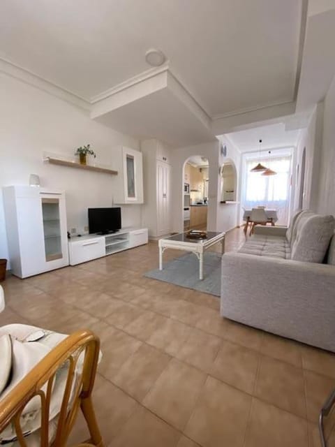 Communal lounge/ TV room, Living room, Seating area, Dining area