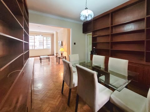 Real Apartments 329 - 3 bedrooms and 3 bathrooms in Copacabana Apartment in Rio de Janeiro