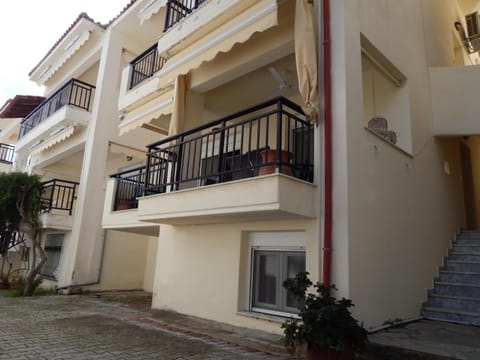 Property building, Balcony/Terrace