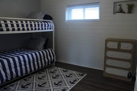 Grand Glaize Getaway - Hot Tub, Dock, Firepit Villa in Osage Beach