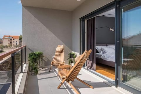 Balcony/Terrace, Seating area, sunbed