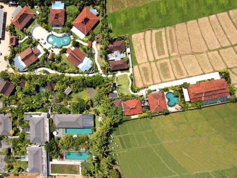 Property building, Neighbourhood, Natural landscape, Bird's eye view