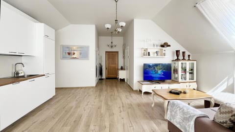 Living room, Photo of the whole room
