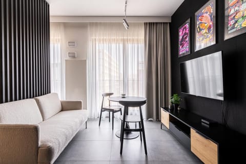 TV and multimedia, Seating area