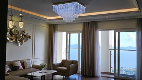 Natural landscape, Living room, Seating area