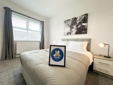 High Market Place by Blue Skies Stays House in Ashington