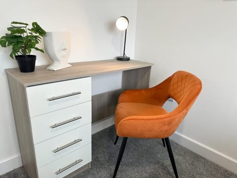 High Market Place by Blue Skies Stays House in Ashington