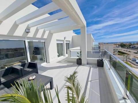 View (from property/room), Balcony/Terrace