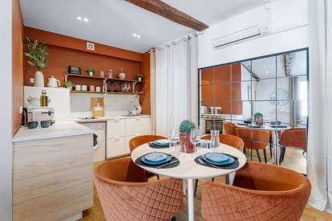 Property building, Dining area
